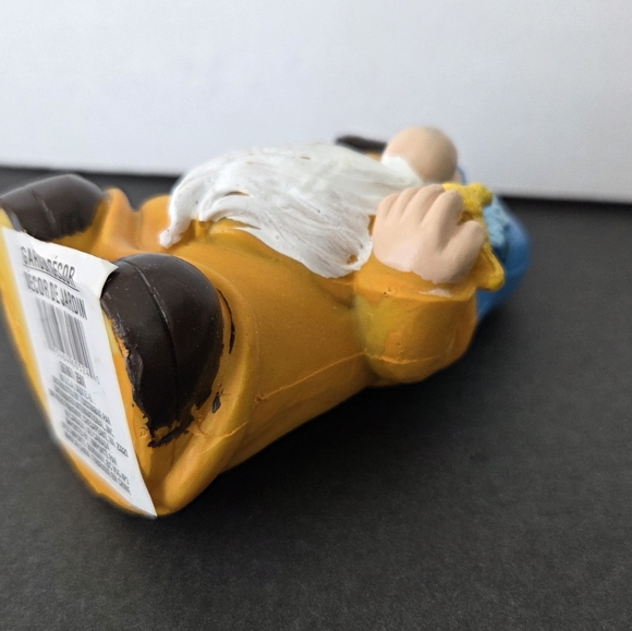 Gnome Figurine 5" Whimsical Forest Home Garden Kitchen Decor - Picture 10 of 10